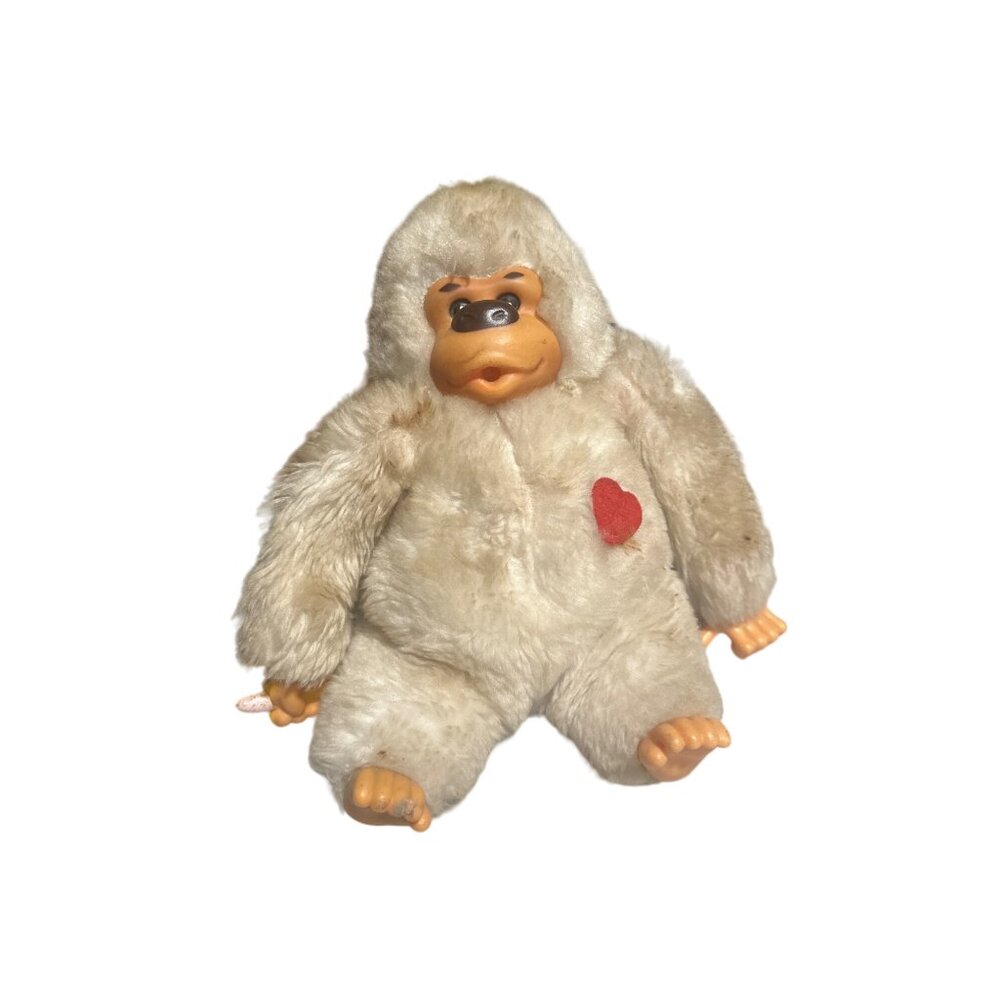 Vintage Commonwealth Toy & Novelty White Gorilla Plush Rubber Face Heart Banana